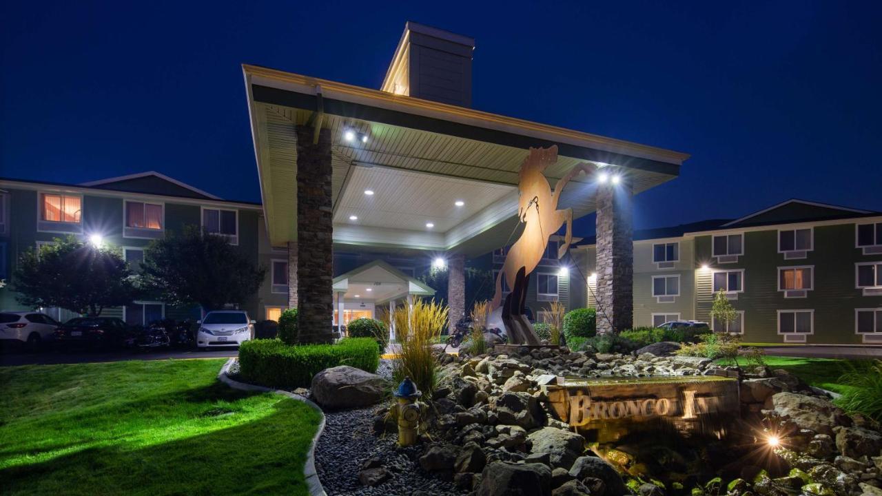 Best Western Bronco Inn Ritzville Buitenkant foto