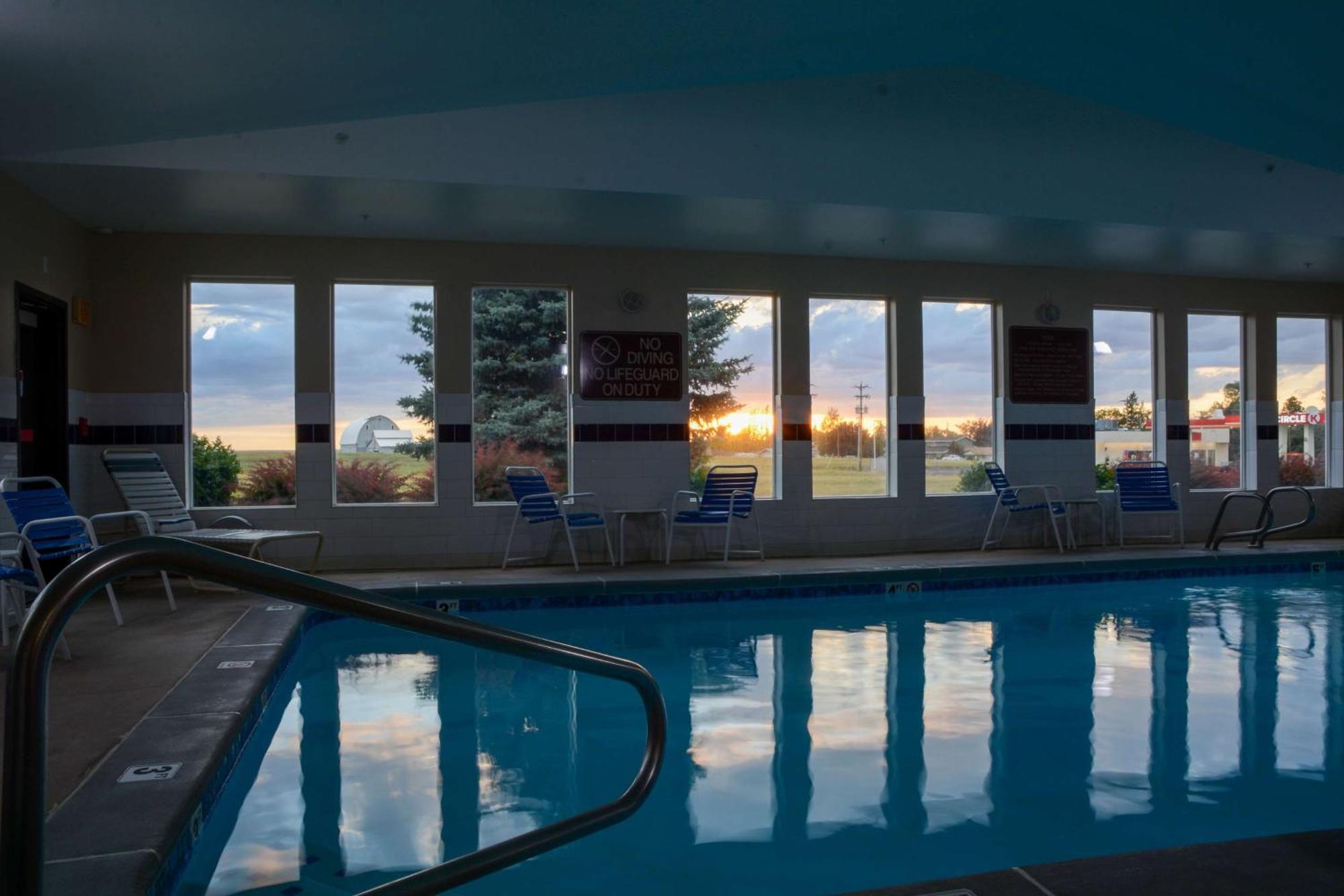 Best Western Bronco Inn Ritzville Buitenkant foto